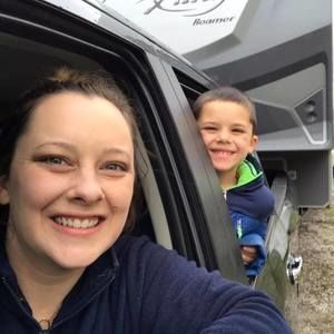 Meet your Posher, Lindsey